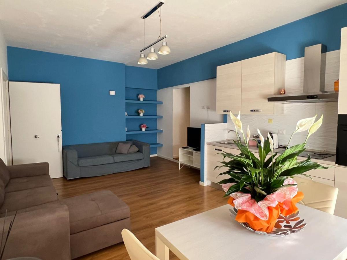 Апартаменты Casa In Centro Чивитавеккья Экстерьер фото